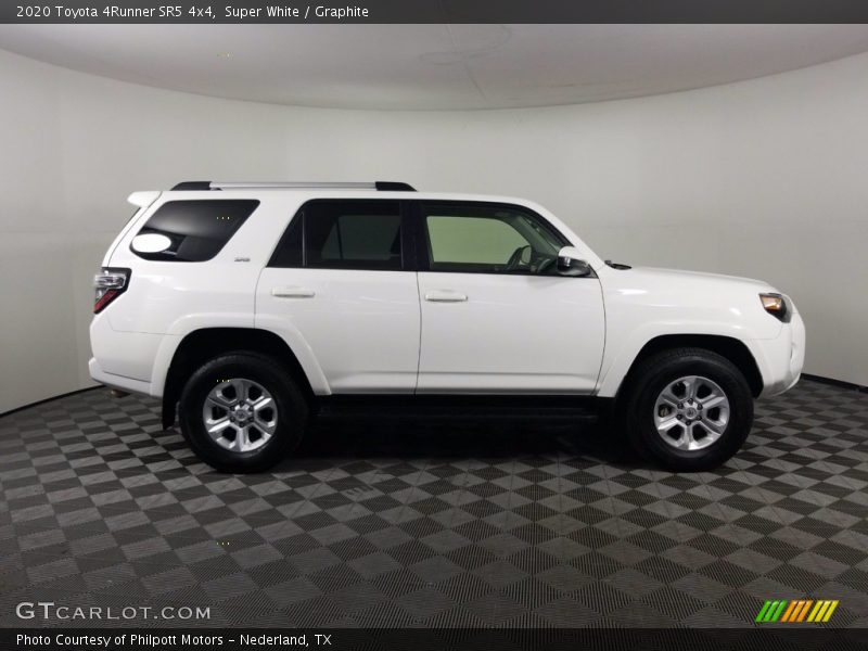 Super White / Graphite 2020 Toyota 4Runner SR5 4x4