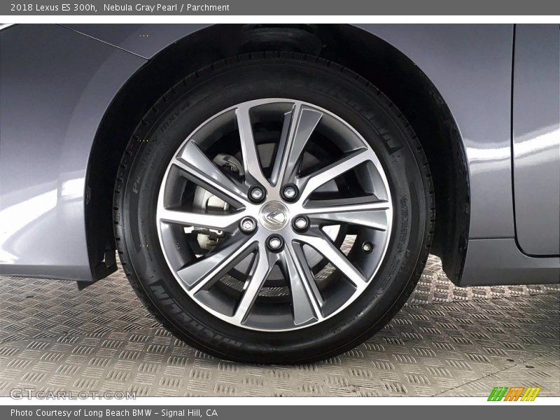  2018 ES 300h Wheel