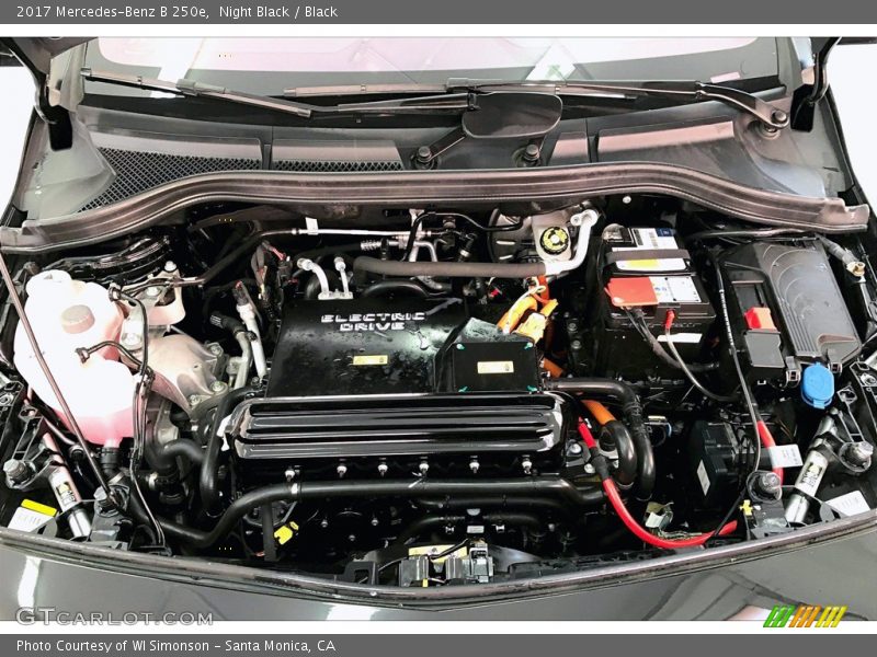 Night Black / Black 2017 Mercedes-Benz B 250e