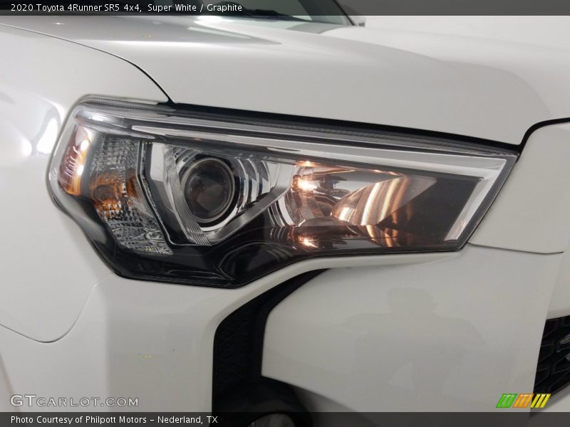 Super White / Graphite 2020 Toyota 4Runner SR5 4x4
