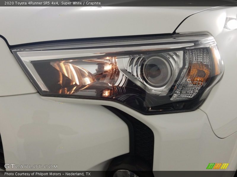 Super White / Graphite 2020 Toyota 4Runner SR5 4x4