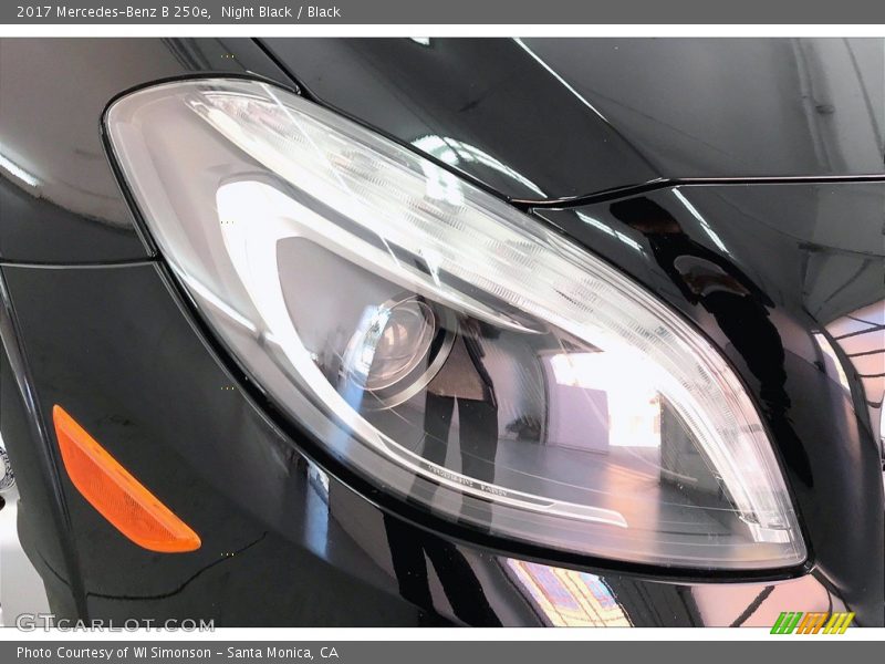 Night Black / Black 2017 Mercedes-Benz B 250e