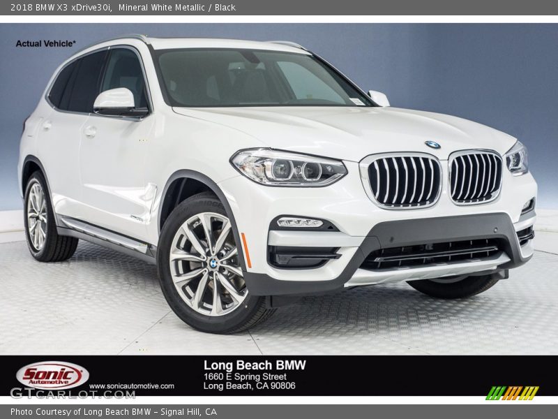 Mineral White Metallic / Black 2018 BMW X3 xDrive30i