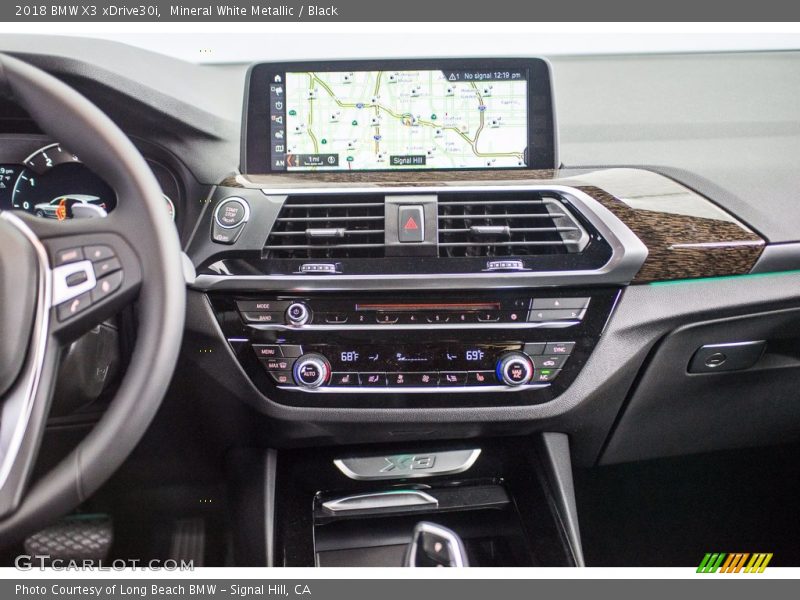 Mineral White Metallic / Black 2018 BMW X3 xDrive30i