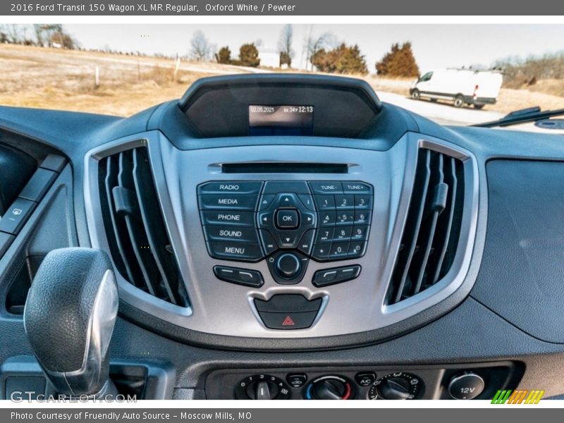 Controls of 2016 Transit 150 Wagon XL MR Regular
