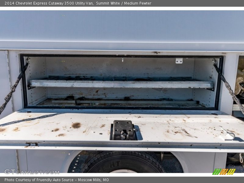 Summit White / Medium Pewter 2014 Chevrolet Express Cutaway 3500 Utility Van