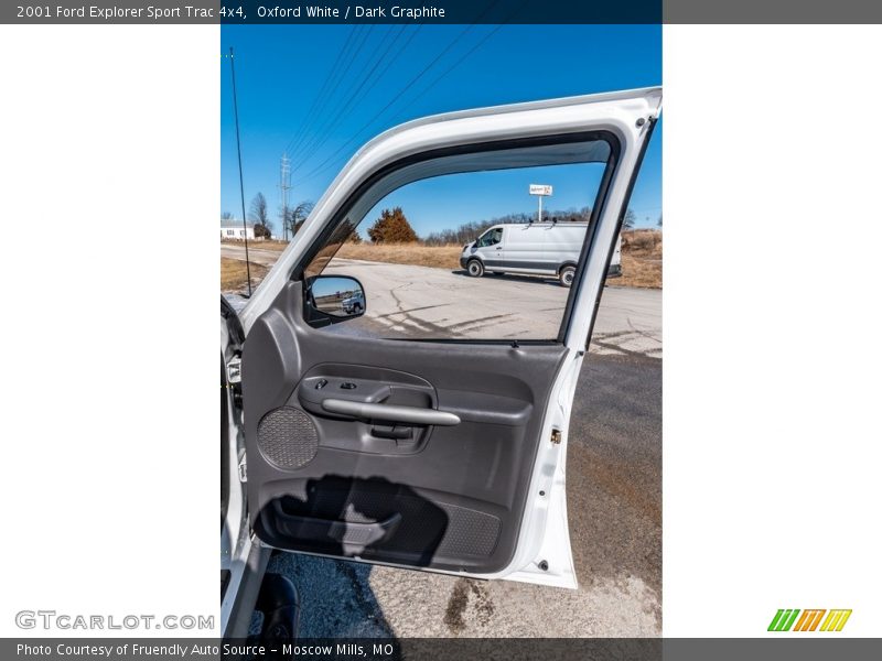 Oxford White / Dark Graphite 2001 Ford Explorer Sport Trac 4x4
