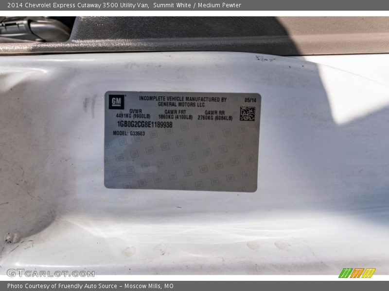 Summit White / Medium Pewter 2014 Chevrolet Express Cutaway 3500 Utility Van