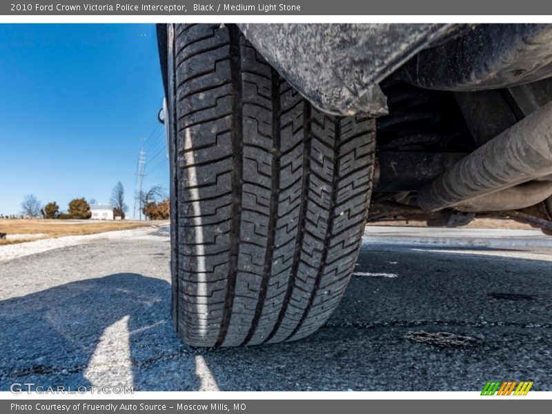 Black / Medium Light Stone 2010 Ford Crown Victoria Police Interceptor