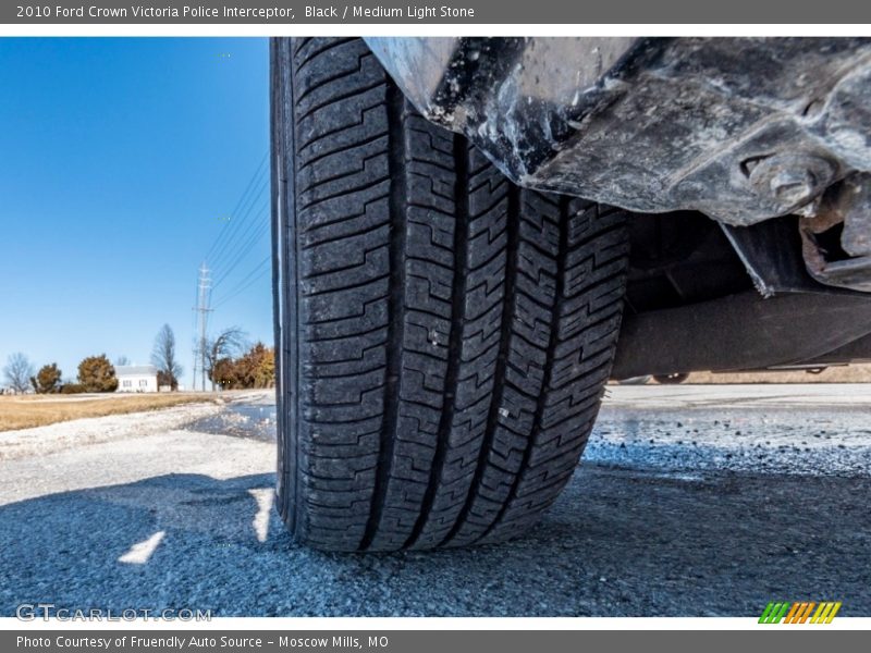Black / Medium Light Stone 2010 Ford Crown Victoria Police Interceptor