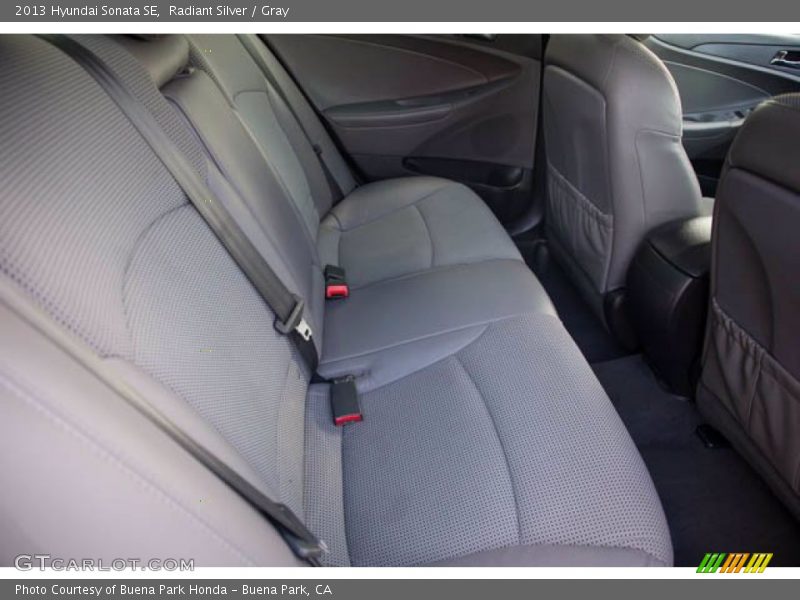 Radiant Silver / Gray 2013 Hyundai Sonata SE