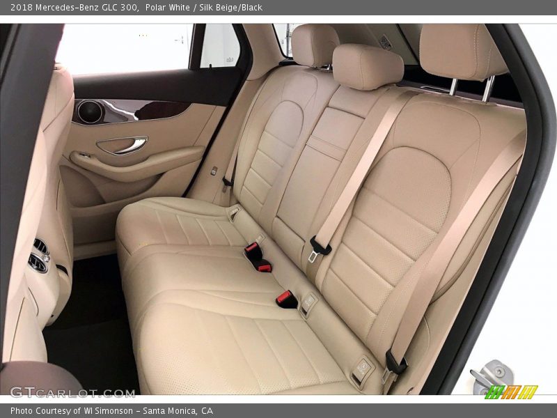 Polar White / Silk Beige/Black 2018 Mercedes-Benz GLC 300