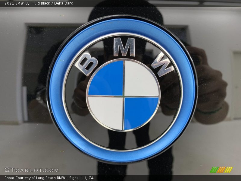 Fluid Black / Deka Dark 2021 BMW i3