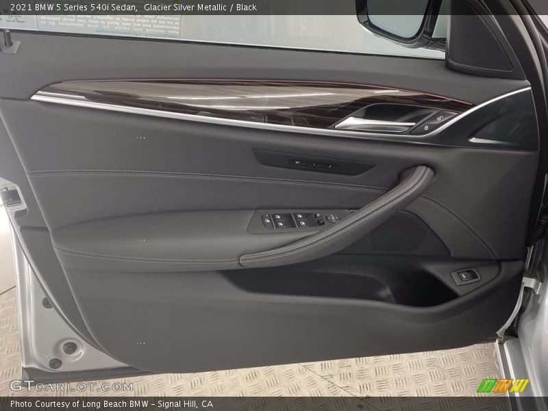 Glacier Silver Metallic / Black 2021 BMW 5 Series 540i Sedan