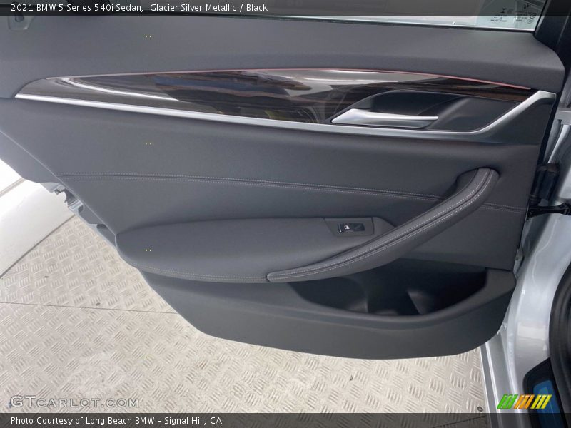 Glacier Silver Metallic / Black 2021 BMW 5 Series 540i Sedan