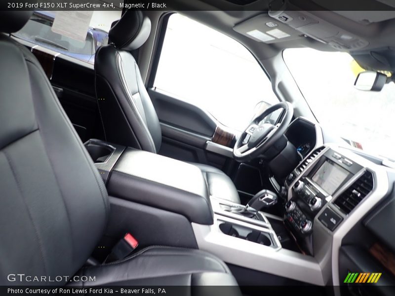 Magnetic / Black 2019 Ford F150 XLT SuperCrew 4x4
