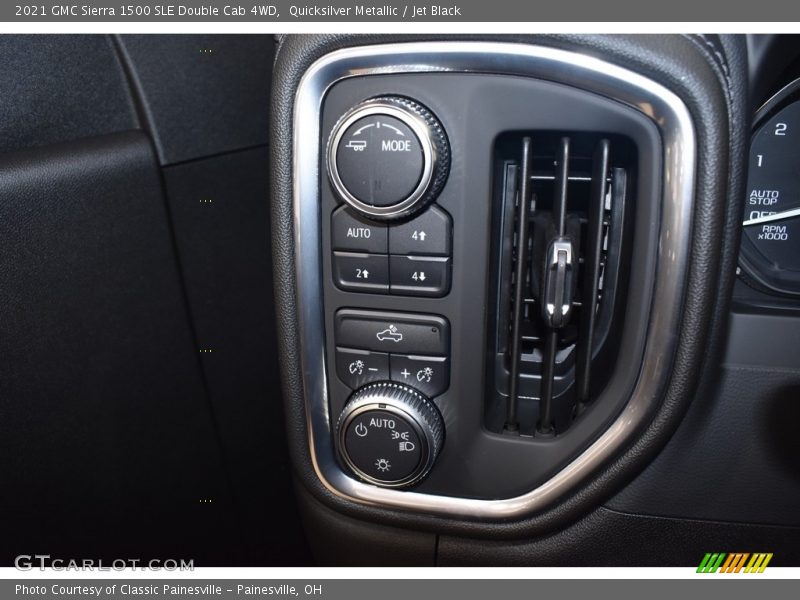 Quicksilver Metallic / Jet Black 2021 GMC Sierra 1500 SLE Double Cab 4WD