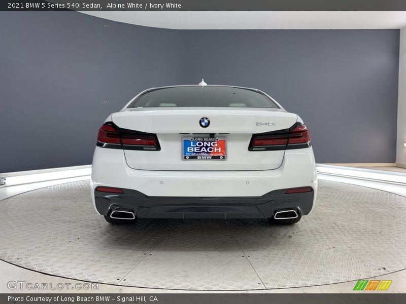 Alpine White / Ivory White 2021 BMW 5 Series 540i Sedan