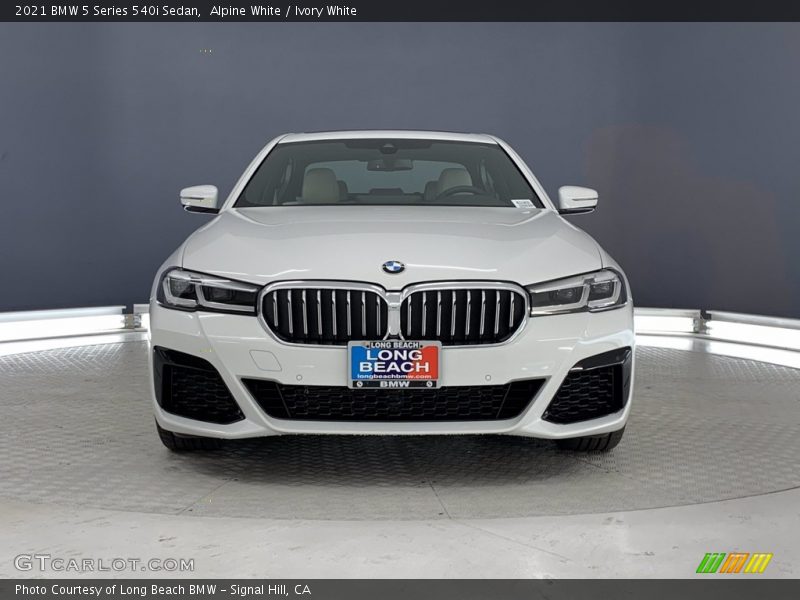 Alpine White / Ivory White 2021 BMW 5 Series 540i Sedan