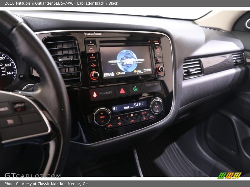 Controls of 2016 Outlander SEL S-AWC