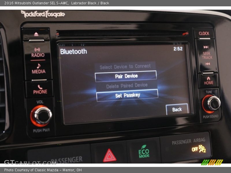 Controls of 2016 Outlander SEL S-AWC