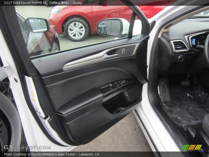 Oxford White / Ebony 2017 Ford Fusion Hybrid SE