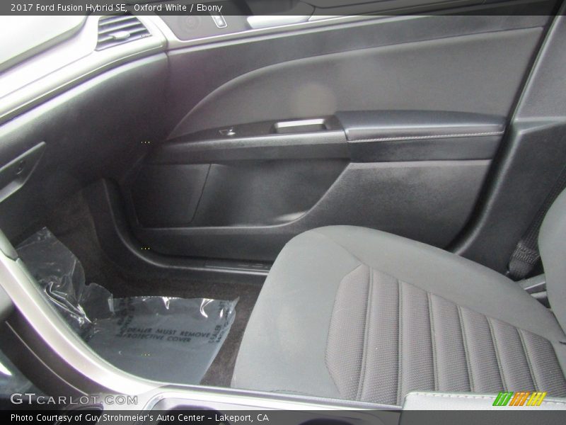 Oxford White / Ebony 2017 Ford Fusion Hybrid SE