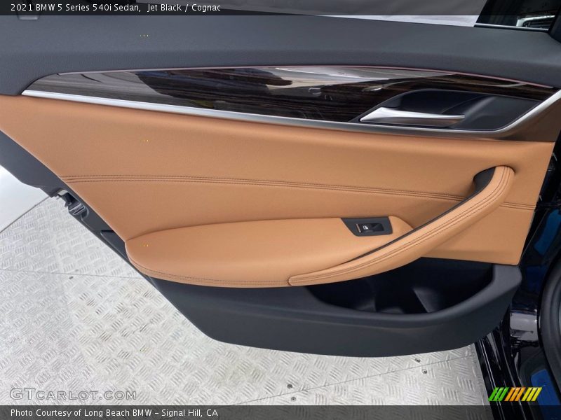 Jet Black / Cognac 2021 BMW 5 Series 540i Sedan