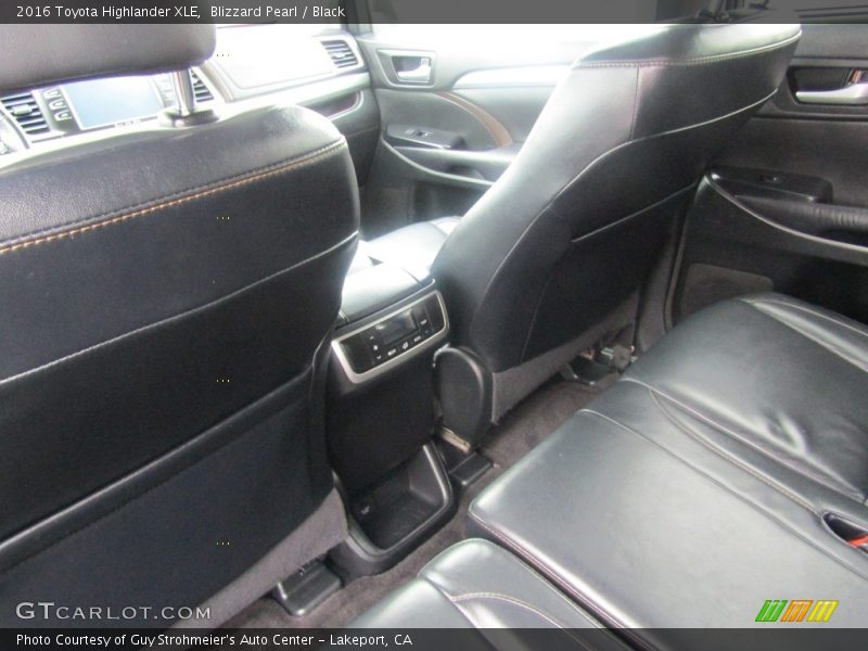 Blizzard Pearl / Black 2016 Toyota Highlander XLE