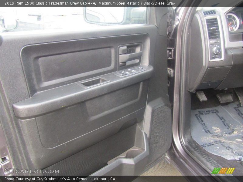 Maximum Steel Metallic / Black/Diesel Gray 2019 Ram 1500 Classic Tradesman Crew Cab 4x4