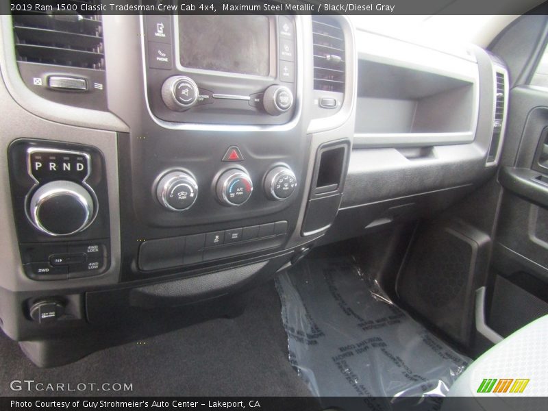 Maximum Steel Metallic / Black/Diesel Gray 2019 Ram 1500 Classic Tradesman Crew Cab 4x4