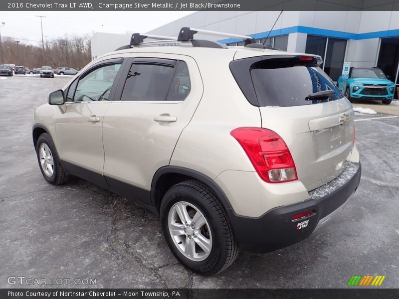 Champagne Silver Metallic / Jet Black/Brownstone 2016 Chevrolet Trax LT AWD