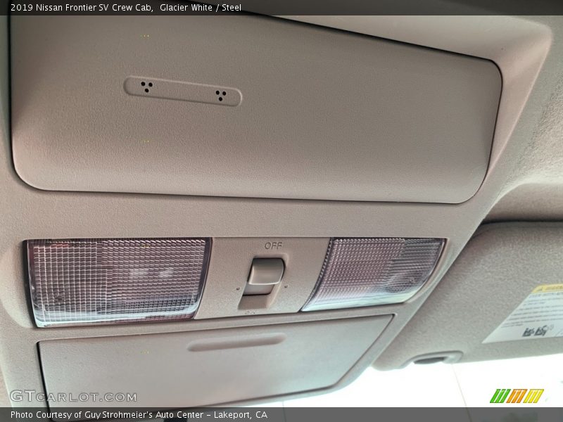 Glacier White / Steel 2019 Nissan Frontier SV Crew Cab