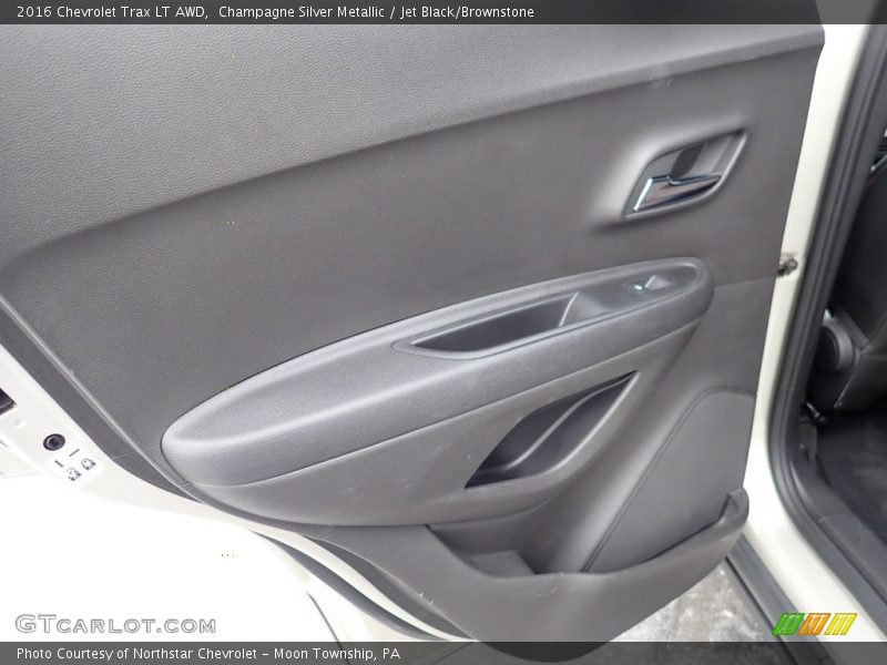 Champagne Silver Metallic / Jet Black/Brownstone 2016 Chevrolet Trax LT AWD
