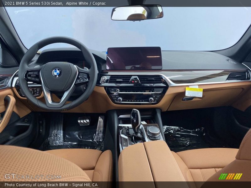 Alpine White / Cognac 2021 BMW 5 Series 530i Sedan