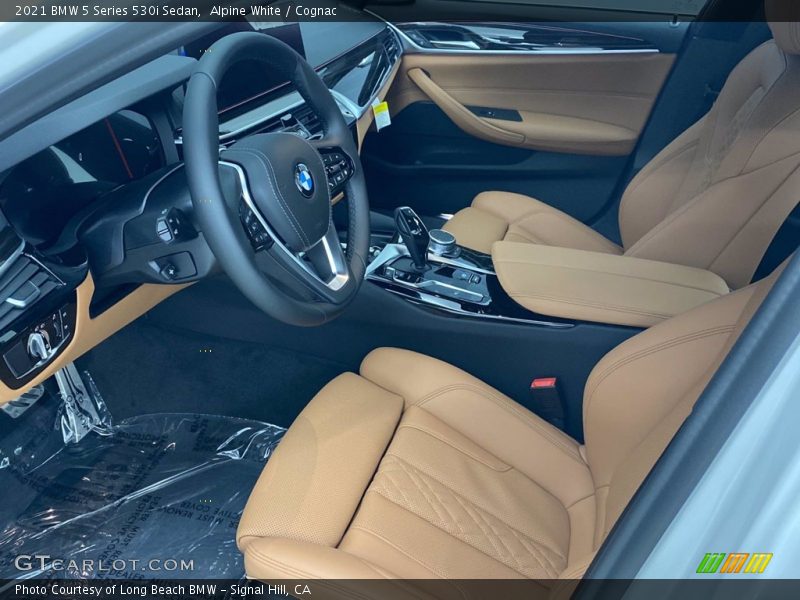 Alpine White / Cognac 2021 BMW 5 Series 530i Sedan