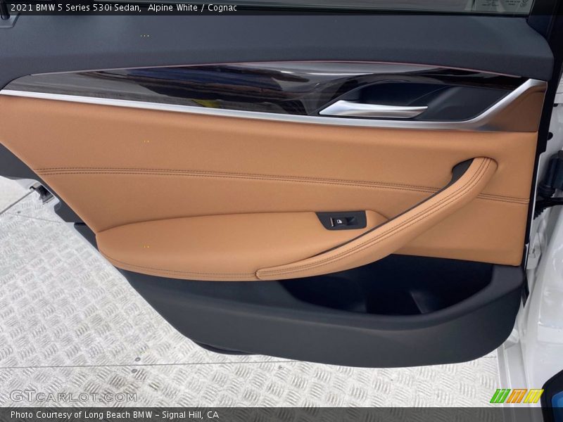 Alpine White / Cognac 2021 BMW 5 Series 530i Sedan