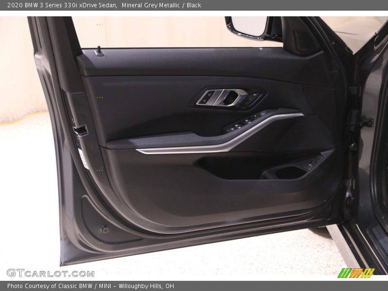 Mineral Grey Metallic / Black 2020 BMW 3 Series 330i xDrive Sedan