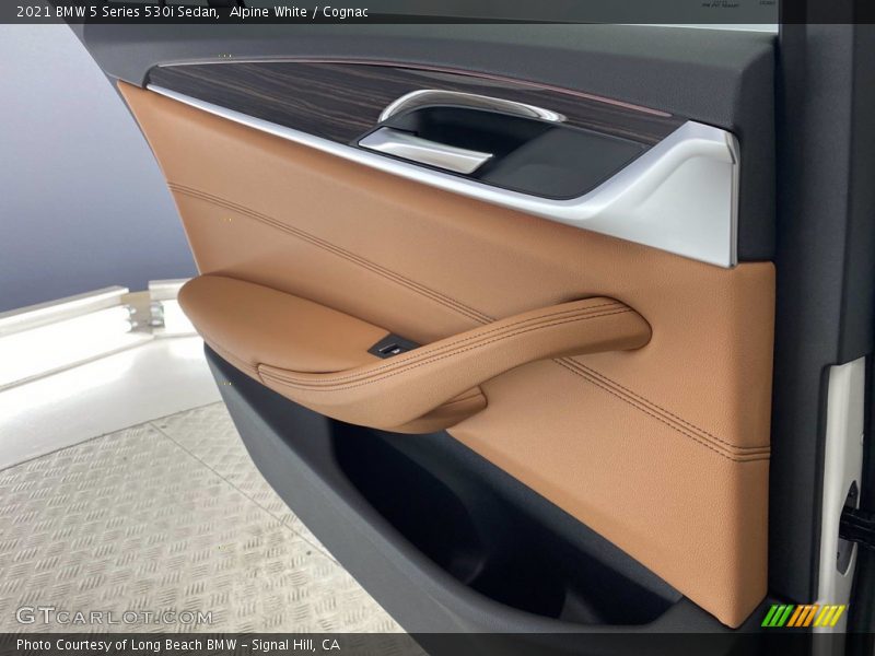 Alpine White / Cognac 2021 BMW 5 Series 530i Sedan