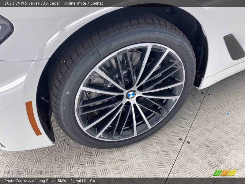 Alpine White / Cognac 2021 BMW 5 Series 530i Sedan