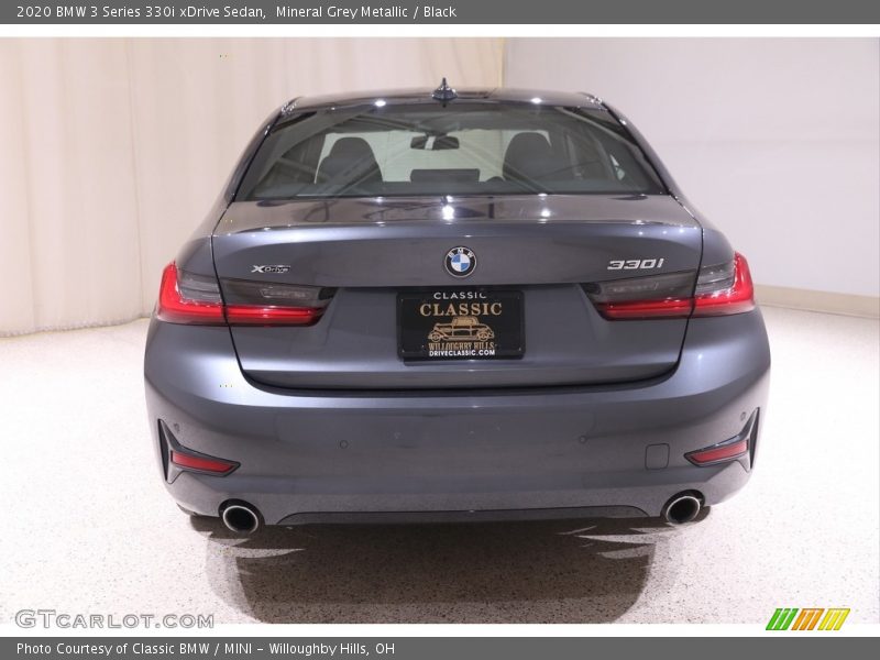 Mineral Grey Metallic / Black 2020 BMW 3 Series 330i xDrive Sedan