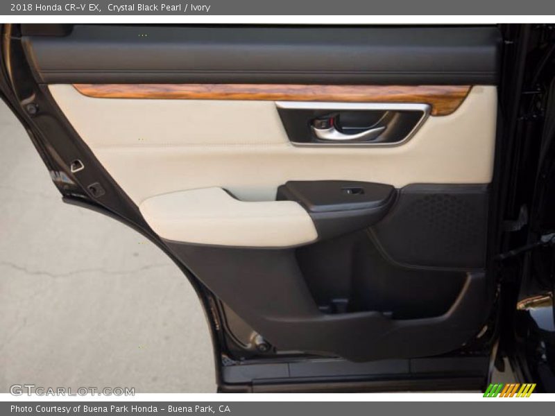 Crystal Black Pearl / Ivory 2018 Honda CR-V EX