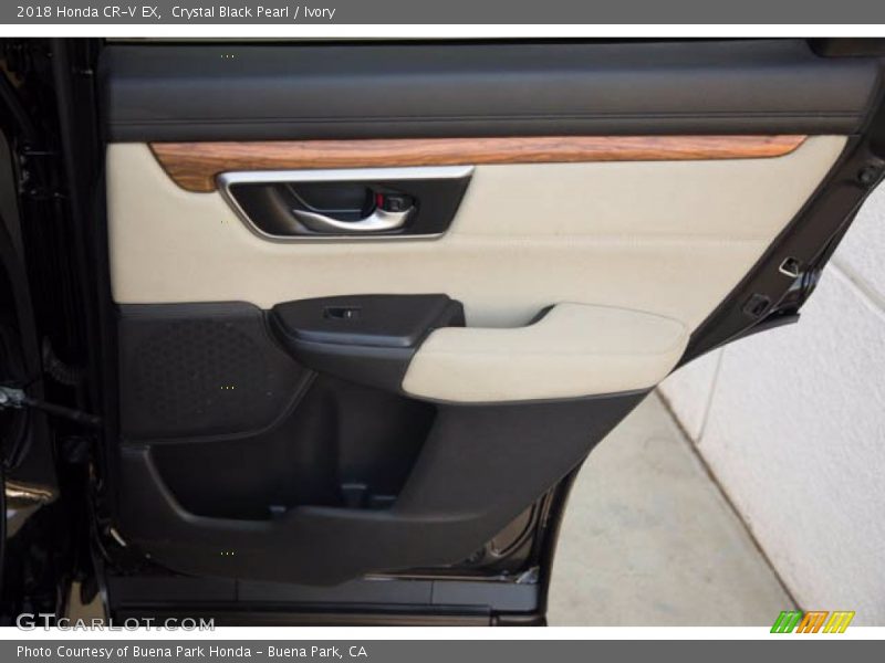 Crystal Black Pearl / Ivory 2018 Honda CR-V EX