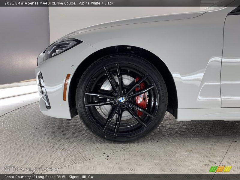 Alpine White / Black 2021 BMW 4 Series M440i xDrive Coupe