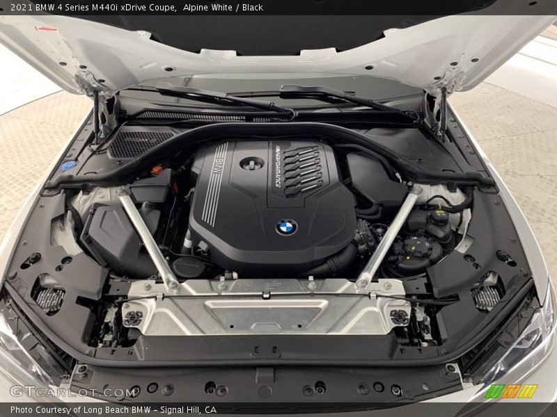Alpine White / Black 2021 BMW 4 Series M440i xDrive Coupe