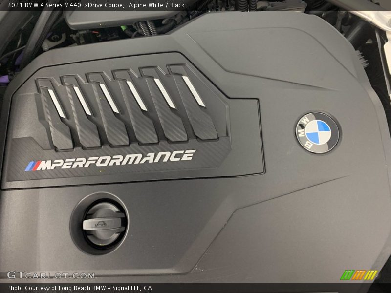 Alpine White / Black 2021 BMW 4 Series M440i xDrive Coupe