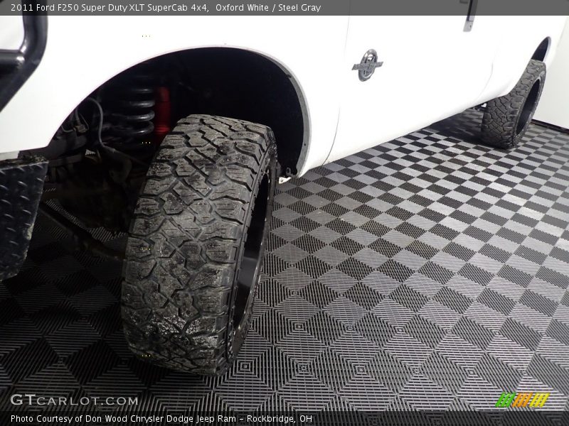 Oxford White / Steel Gray 2011 Ford F250 Super Duty XLT SuperCab 4x4