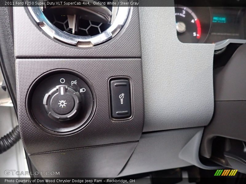 Oxford White / Steel Gray 2011 Ford F250 Super Duty XLT SuperCab 4x4
