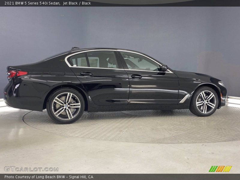 Jet Black / Black 2021 BMW 5 Series 540i Sedan