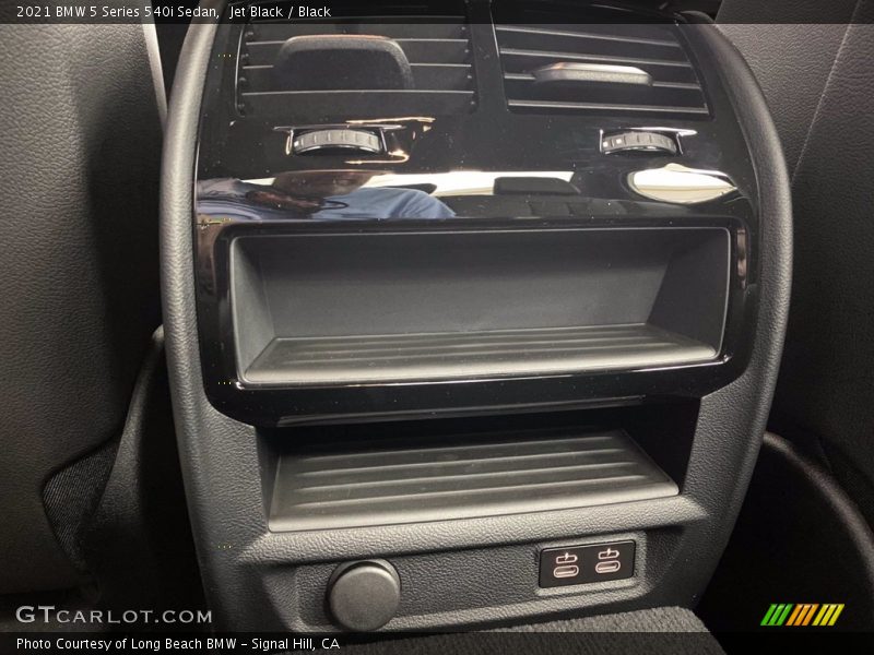 Jet Black / Black 2021 BMW 5 Series 540i Sedan